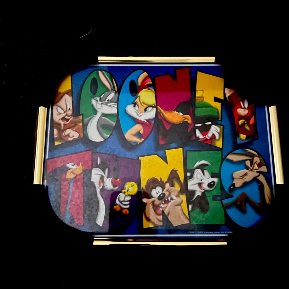 Lonny tunes picture in frame